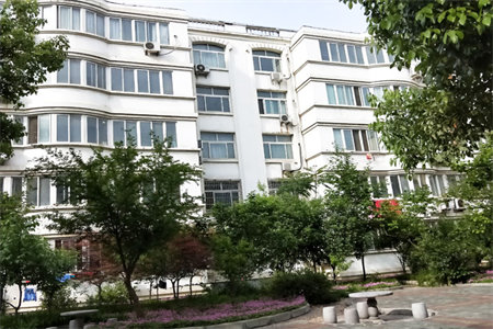 城北杏坛东区精装4室2厅2卫五六楼复式